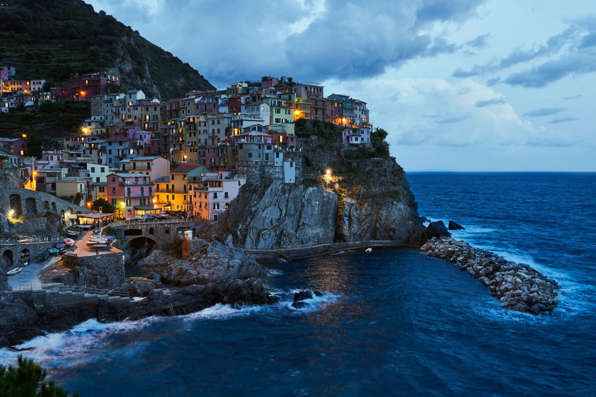Escursione domenicale alle Cinque Terre tra borghi, sentieri e mare